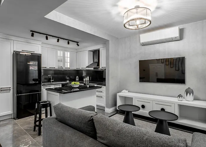 Ena Boutique Hotel & Residences