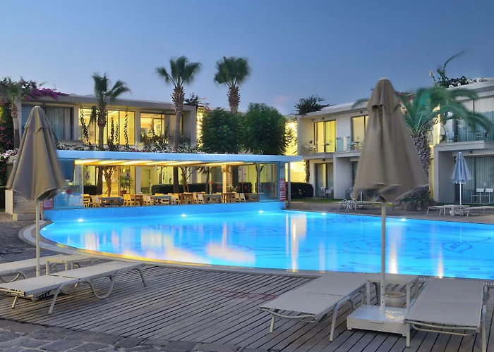Lugga Boutique Hotel & Beach